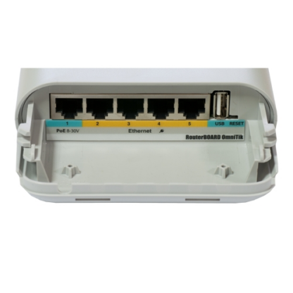 OmniTIK 5 PoE, 2 antene 7.5dBi 5GHz, 802.11an, 5 x LAN (4 x PoE), USB - MikroTik RBOmniTikUPA-5HnD [1]